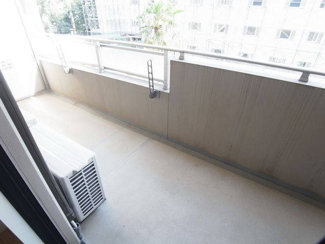 バルコニー　室内・室内設備