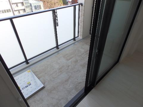 バルコニー　ベランダ