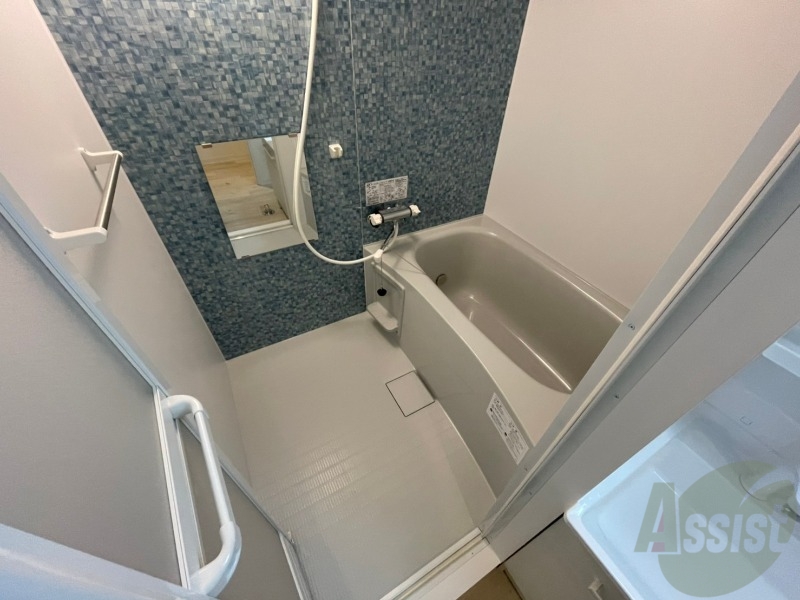 バス・シャワールーム　お風呂になります。一日の疲れを癒してくださいね。