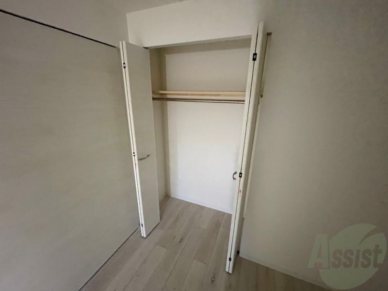 収納　寝室のクローゼットにもたくさん収納出来ますね！