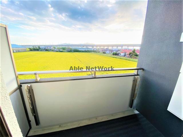 バルコニー　※同型　現況優先