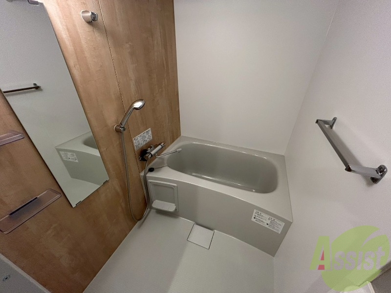 バス・シャワールーム　お風呂になります。一日の疲れを癒してくださいね。