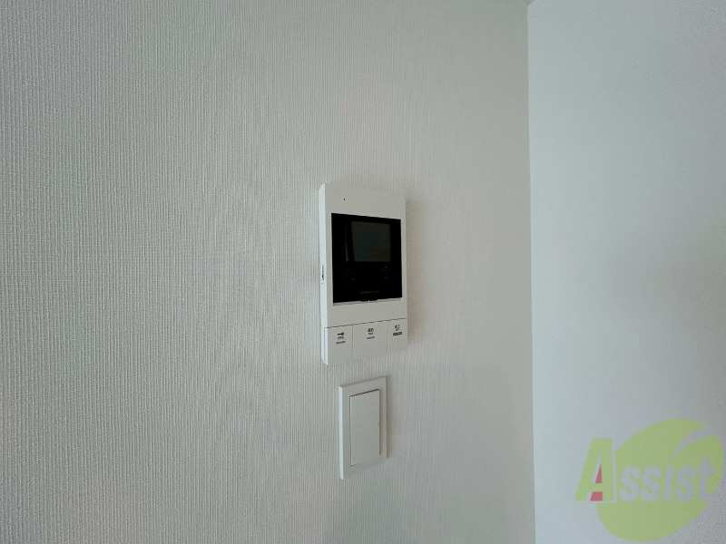 セキュリティ　ＴＶモニター付インターホンです。来客者の顔が見えるので安心！