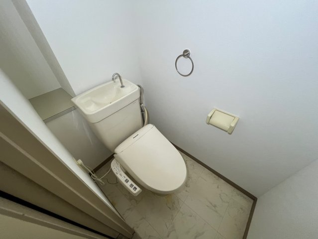 トイレ　アーバンライフ金山II