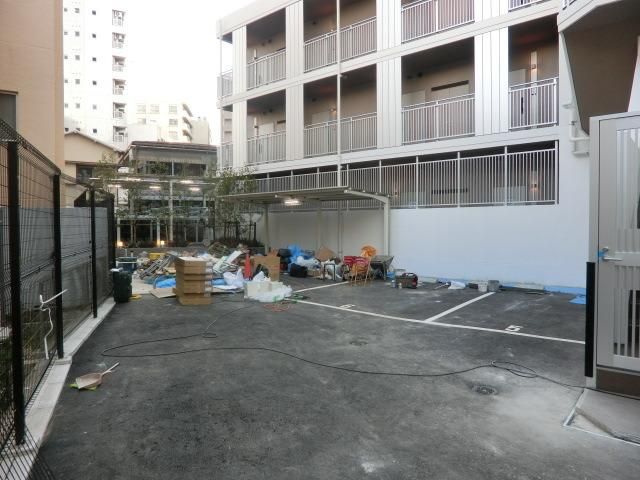 その他共有部分　★建設途中ですが、駐車場・駐輪スペースです★