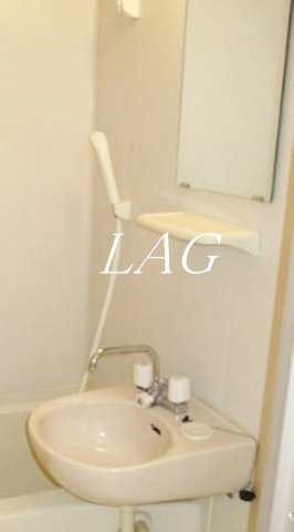 洗面設備　洗面台です。