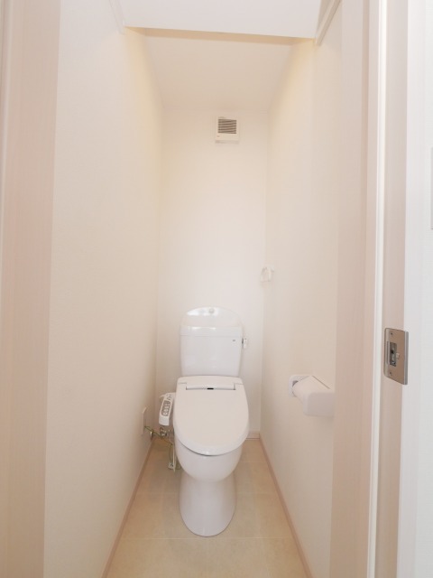 トイレ　☆温水洗浄便座完備☆