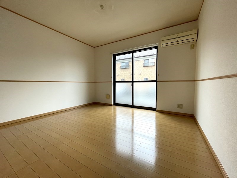 居室・リビング　図面と現状に相違がある場合には現状を優先