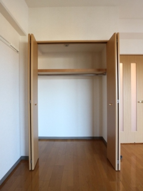 収納　クローゼット