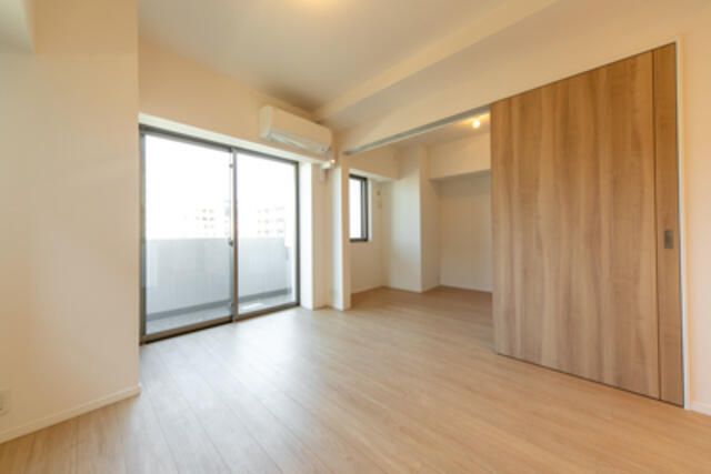 居室・リビング　写真は同タイプ住居です。