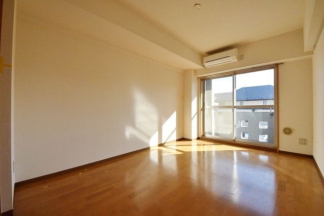 居室・リビング　洋室