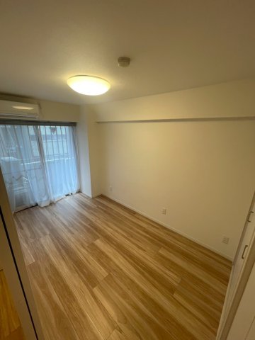その他部屋・スペース　☆落ち着いた色調の寝室です☆