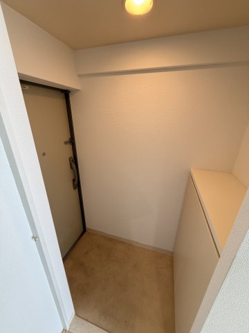 玄関　シンプルで使いやすい玄関です