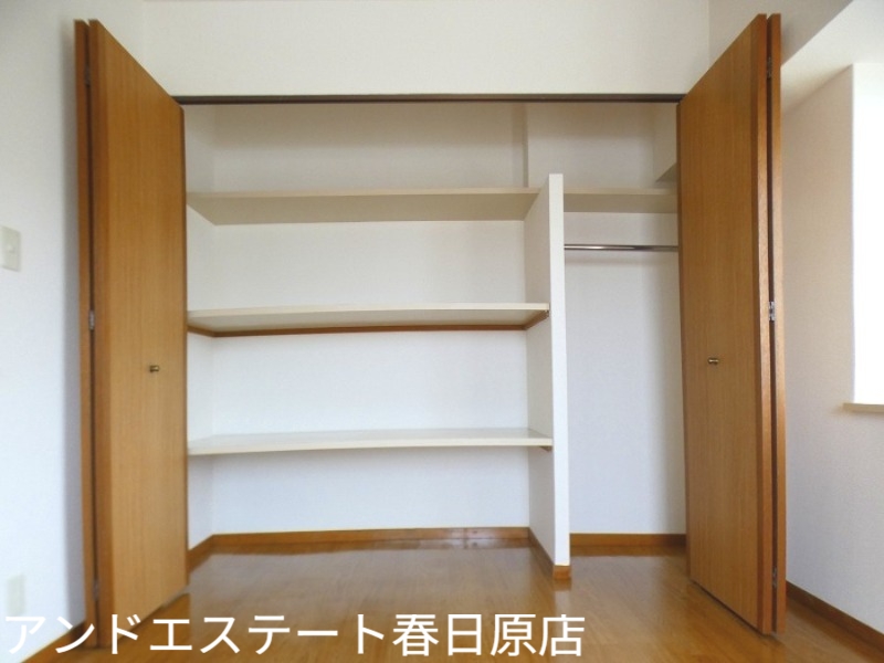 収納　各部屋に収納があります