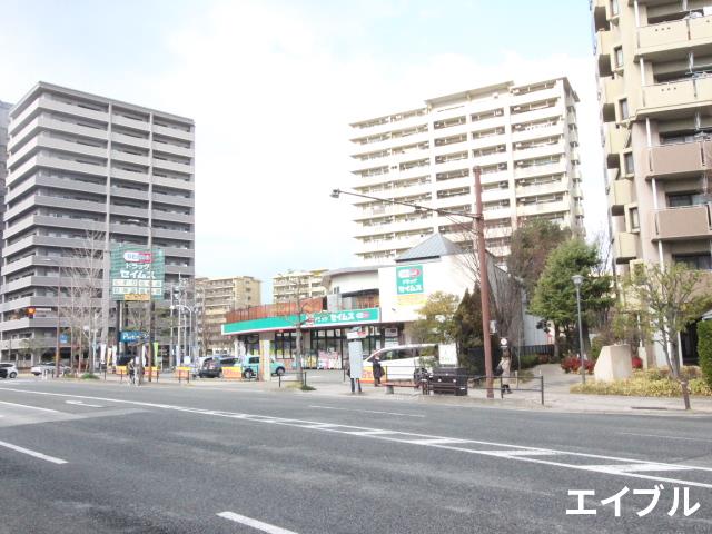 ドラックストア　ドラッグセイムス福岡梅光園店（ドラッグストア）まで671m