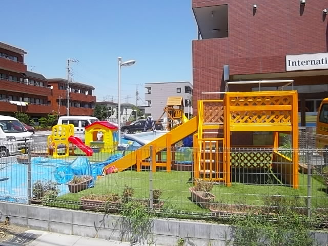 幼稚園・保育園　リトルガーデン（幼稚園・保育園）まで356m