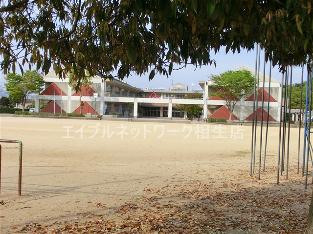小学校　相生市立双葉小学校（小学校）まで674m
