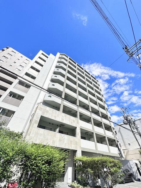 建物外観　シックでモダンな佇まい♪