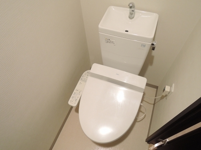 トイレ　ウォシュレットです