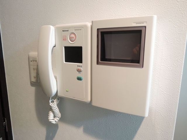 セキュリティ　モニタ付きインターホンです