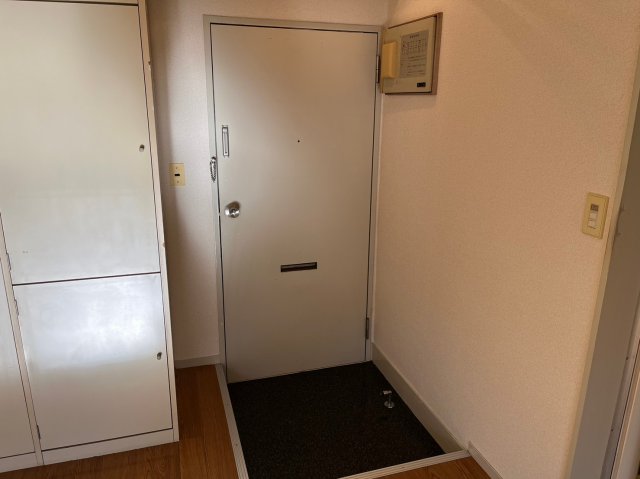 玄関　別部屋参照