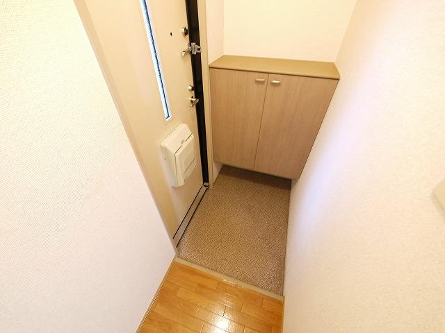 玄関　落ち着いた玄関です