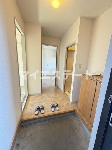 玄関　別部屋写真使用