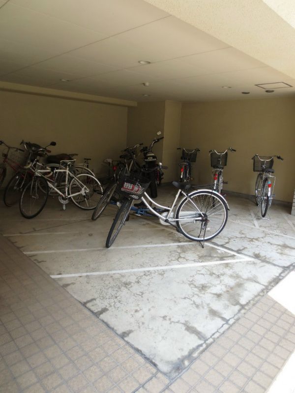 駐車場　駐輪場