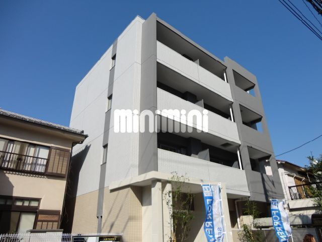 建物外観　４階建てのマンション