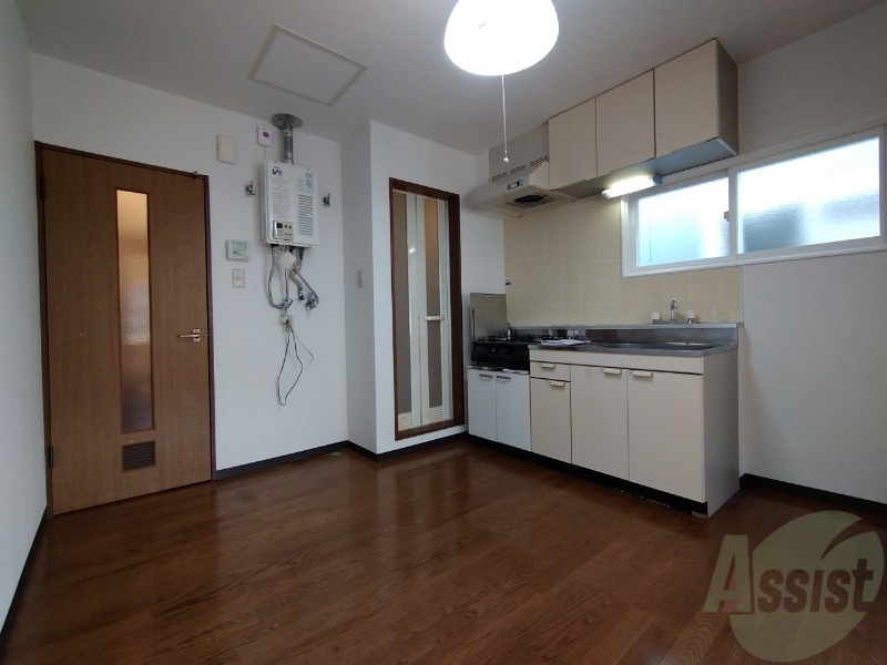 居室・リビング　明るいお部屋は気持ちよく過ごせそうですね。