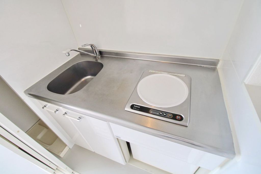 キッチン　同物件別部屋写真