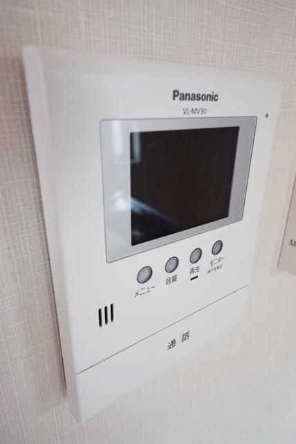 セキュリティ　★築浅1LDK・設備充実★