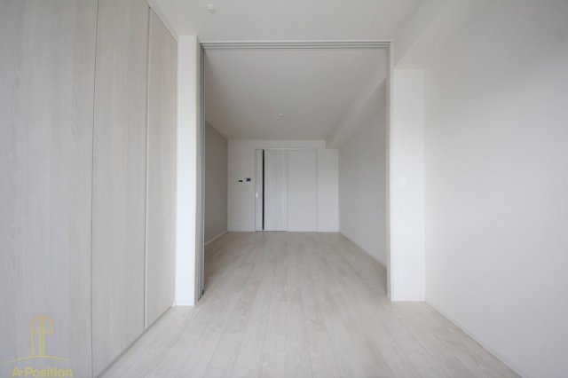 居室・リビング　OPUS RESIDENCE SHINSAIBASHISOU