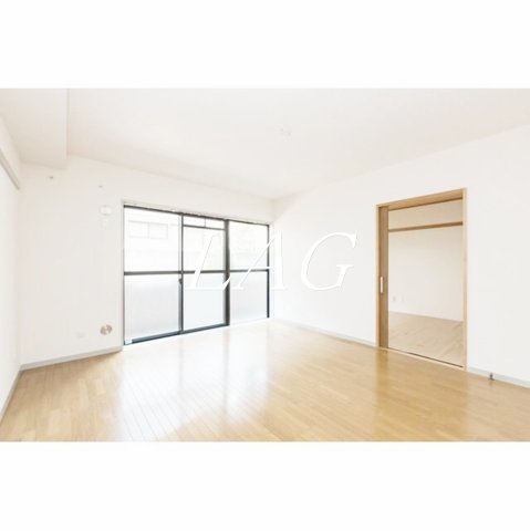 居室・リビング　洋室のお部屋です。