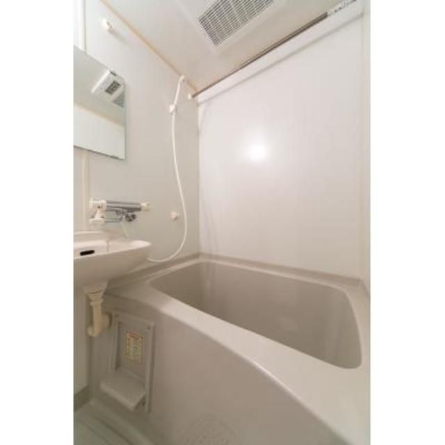 バス・シャワールーム　※写真は同タイプ住戸です。