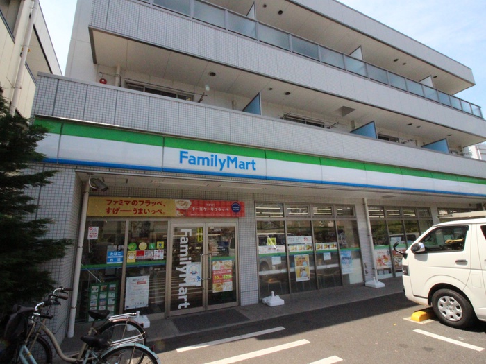 コンビニ　ファミリーマート南篠崎町二丁目店（コンビニ）まで276m