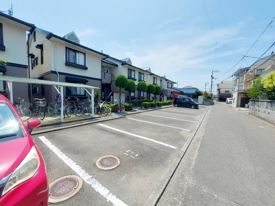 駐車場　駐車場