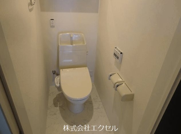 トイレ　ウォシュレット付きのトイレです。