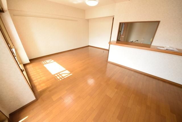 キッチン　同間取りタイプ参考写真になります。