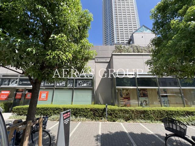 スーパー　食品館イトーヨーカドー新宿富久町（スーパー）まで129m