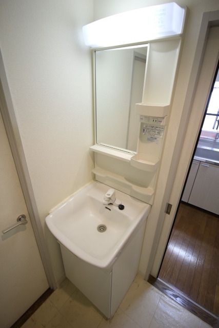 洗面設備　嬉しい独立洗面台