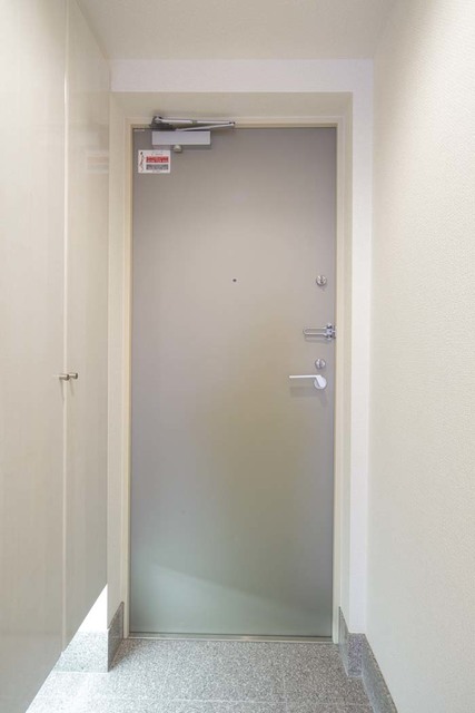 玄関　※写真は同タイプ住戸です。