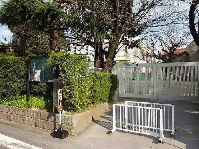 幼稚園・保育園　小城幼稚園（幼稚園・保育園）まで1300m