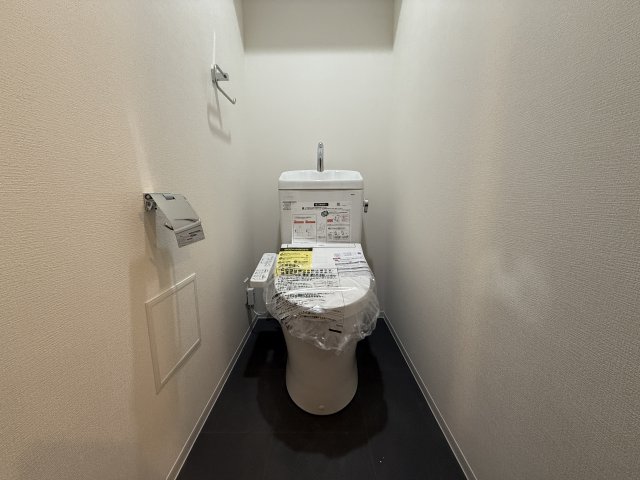 トイレ　同一タイプです。