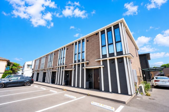 建物外観　物件、駅でお待ち合わせでのご案内歓迎！