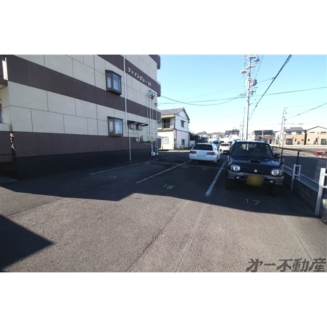 駐車場　駐車場
