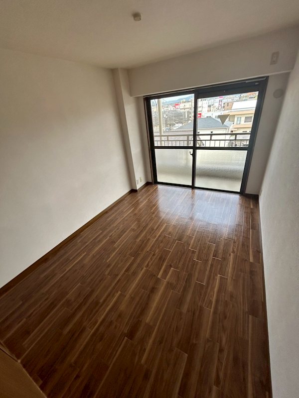 その他部屋・スペース　窓があり日差しの入るお部屋です