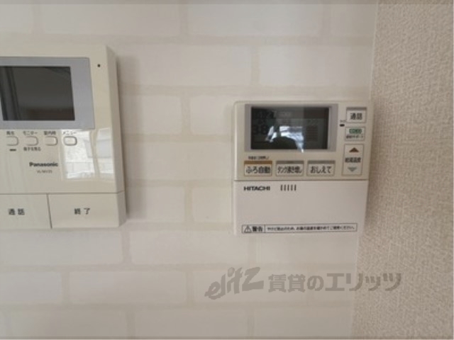 その他設備　給湯器リモコン