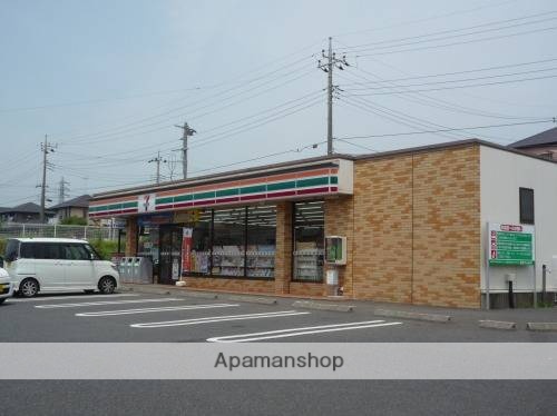 コンビニ　セブンイレブン（コンビニ）まで300m