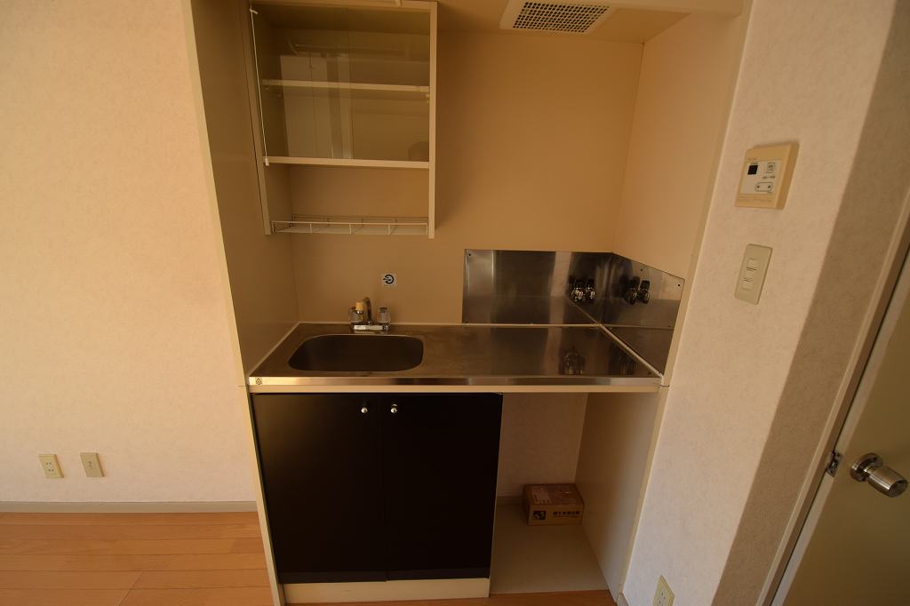 キッチン　※同建物別室の参考写真です